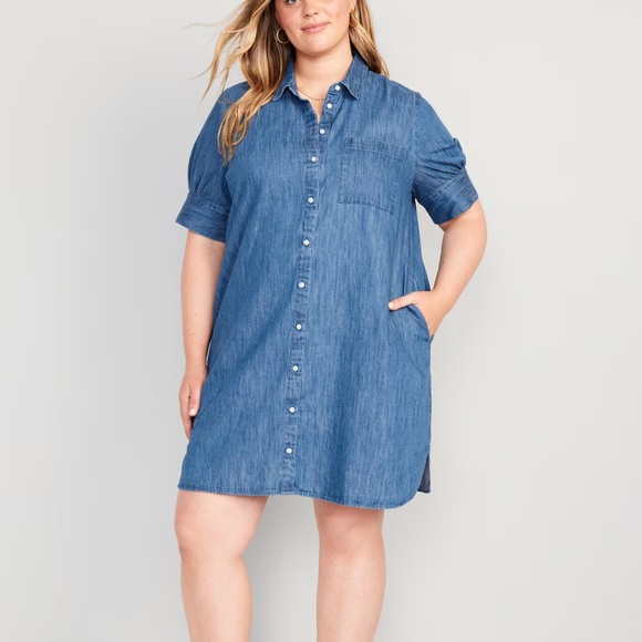 NWT OLD NAVY Short-Sleeve Shirt Dress Color:
Medium Wash Product - Picture 5 of 7